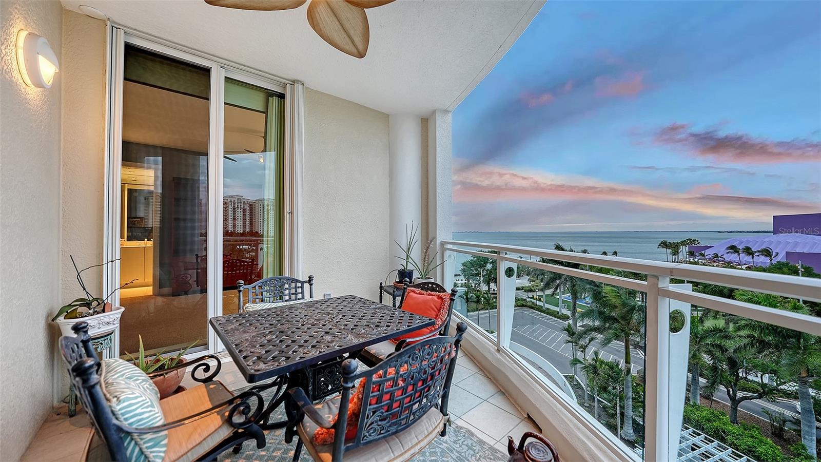 Image 36 of 80 For 990 Blvd Of The Arts  604