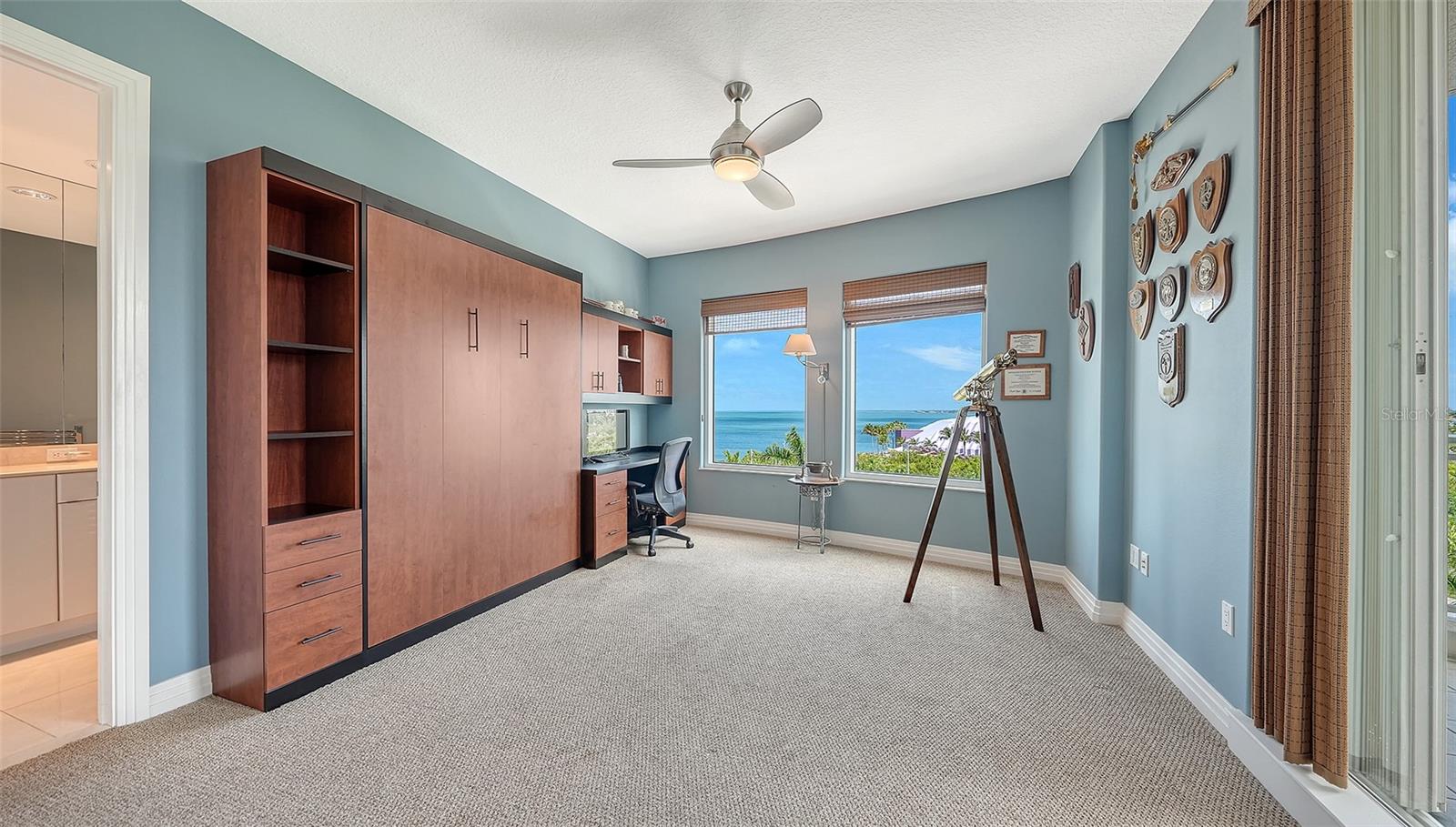 Image 37 of 80 For 990 Blvd Of The Arts  604