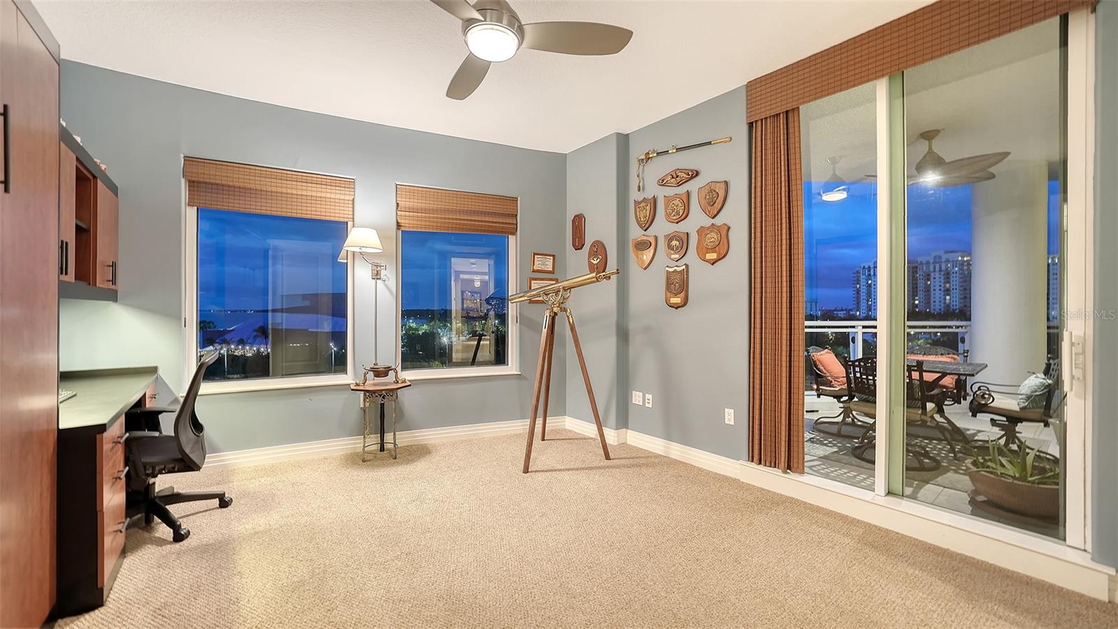 Image 40 of 80 For 990 Blvd Of The Arts  604