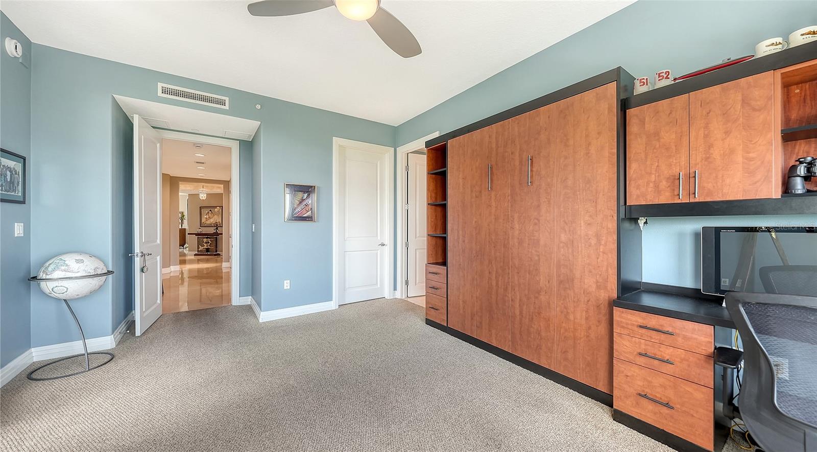 Image 41 of 80 For 990 Blvd Of The Arts  604