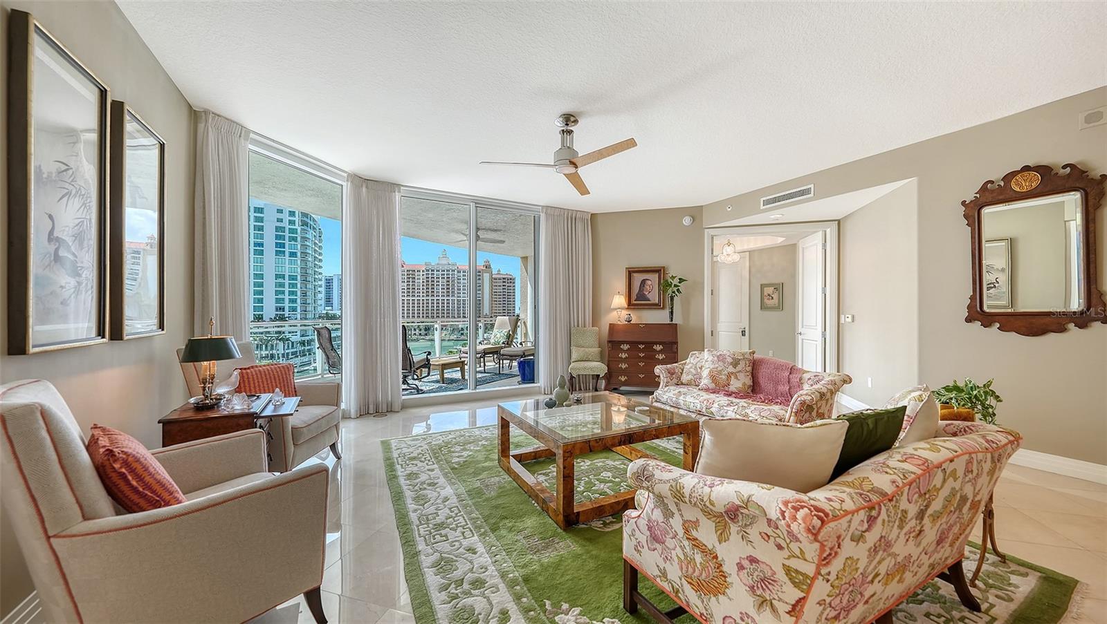 Image 6 of 80 For 990 Blvd Of The Arts  604