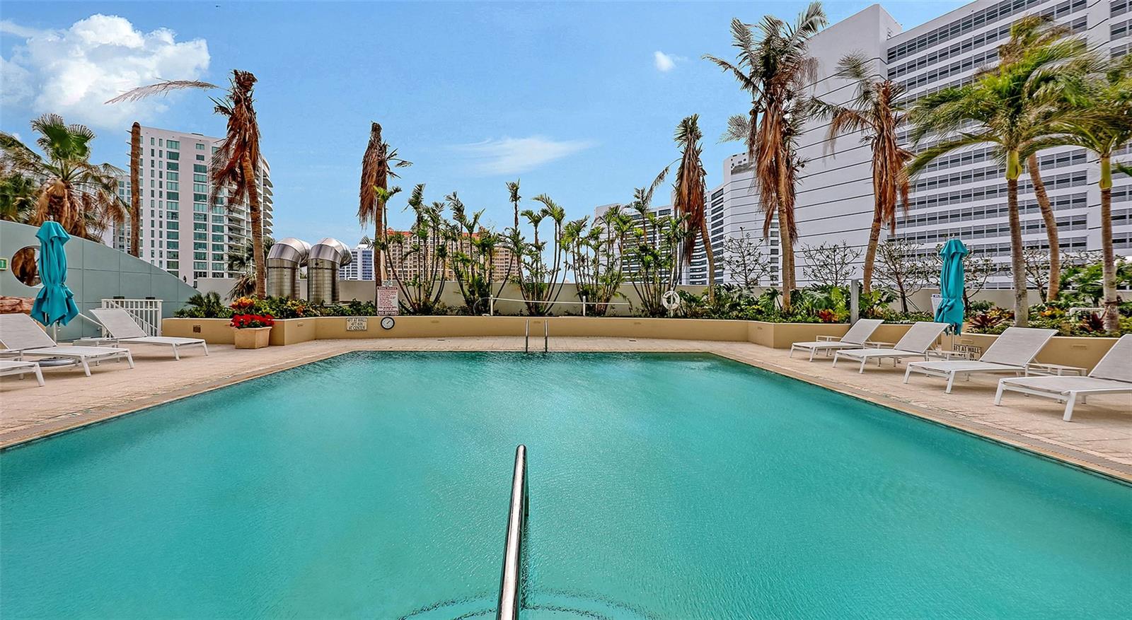 Image 63 of 80 For 990 Blvd Of The Arts  604