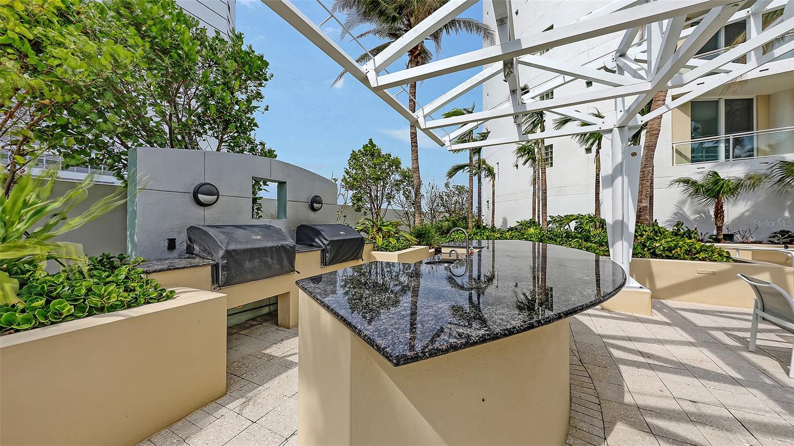 Image 66 of 80 For 990 Blvd Of The Arts  604