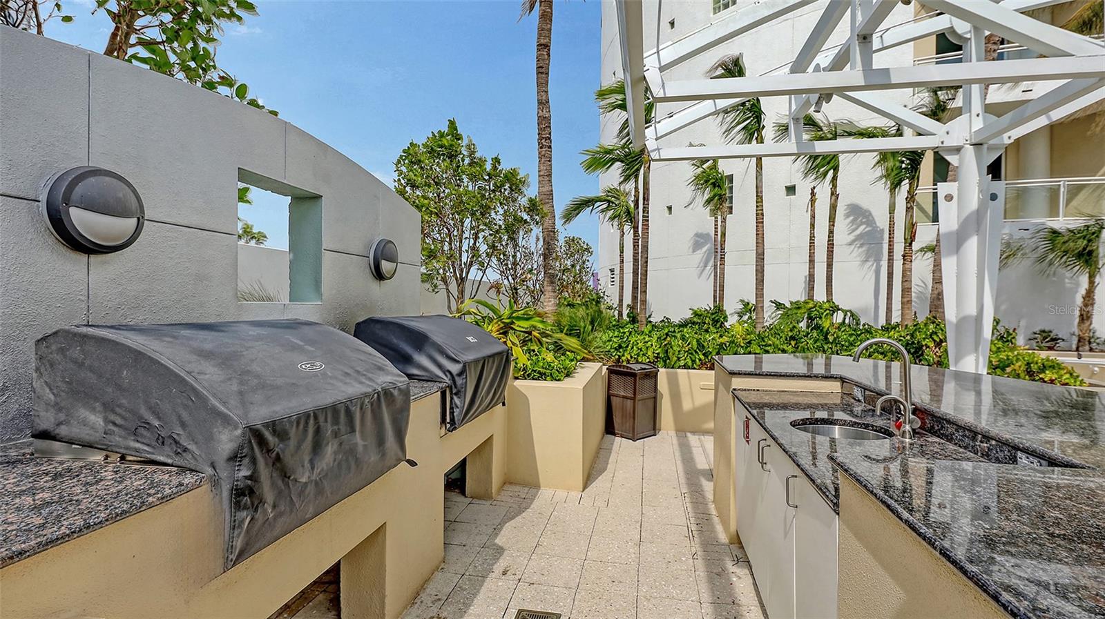 Image 67 of 80 For 990 Blvd Of The Arts  604