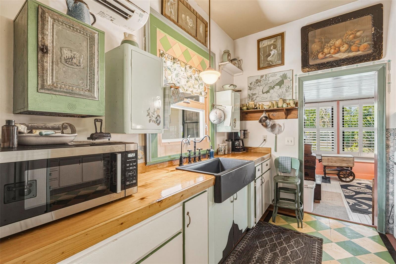 Image 14 of 45 For 223 Monroe Avenue