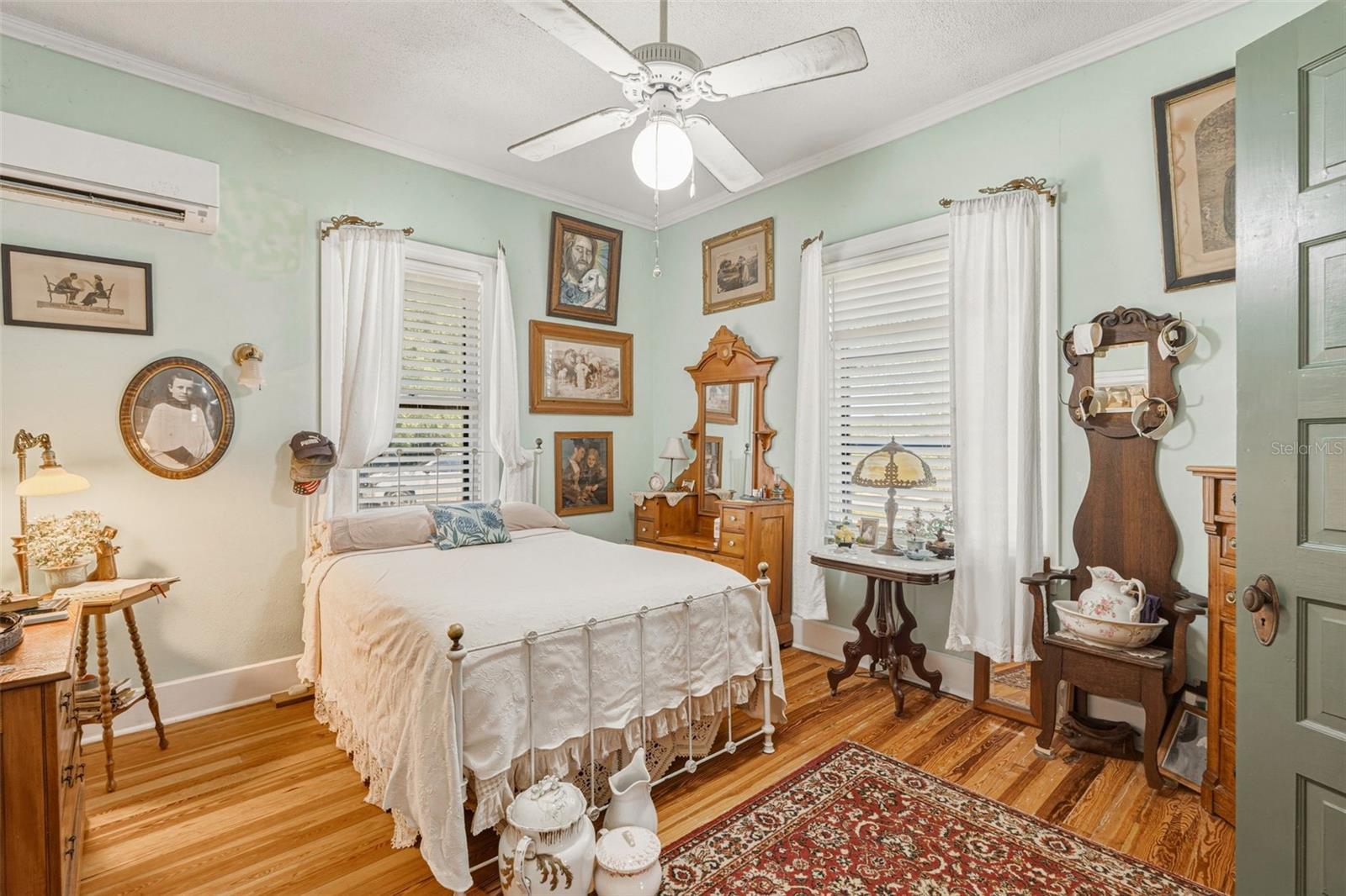 Image 19 of 45 For 223 Monroe Avenue