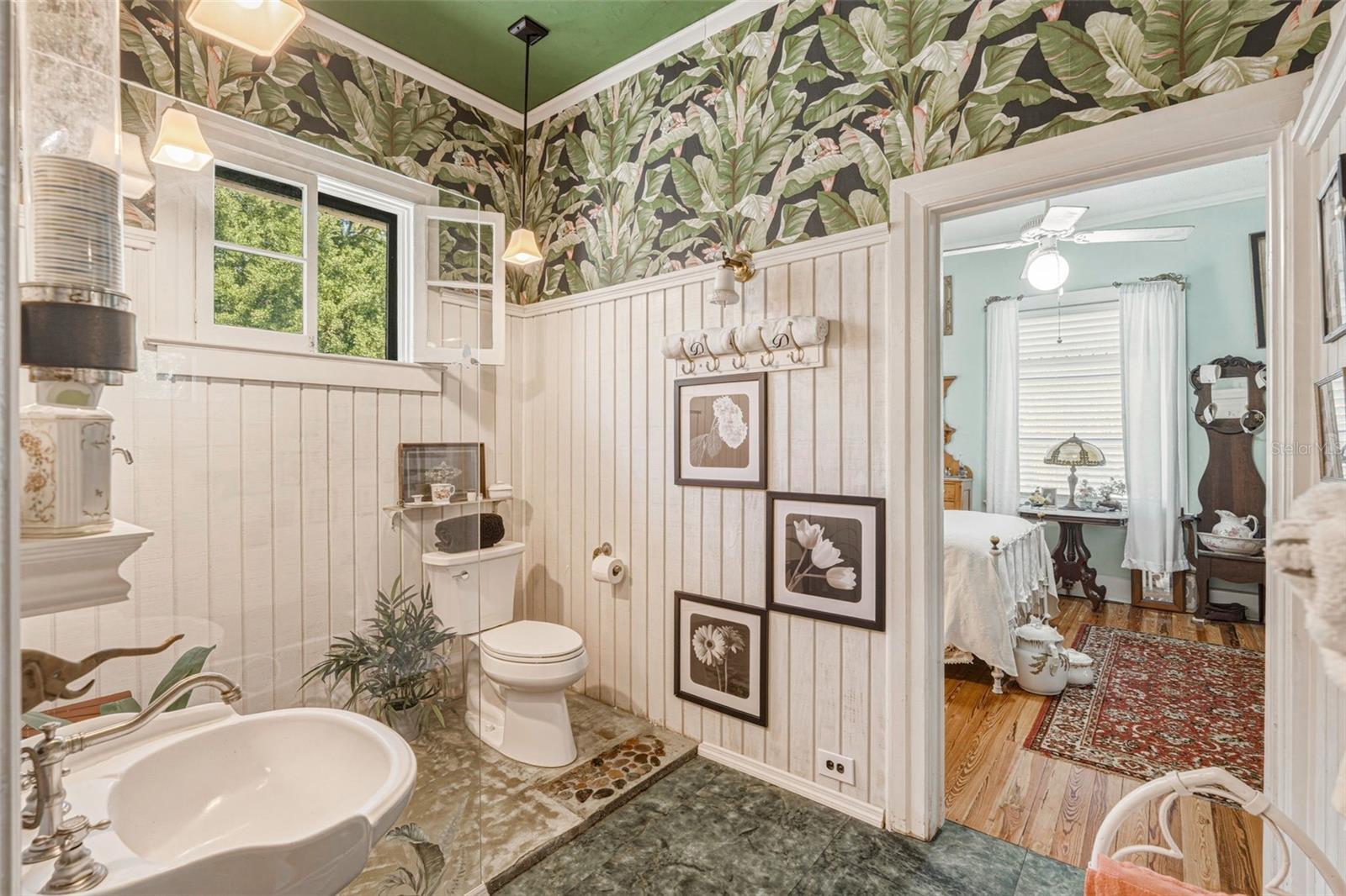 Image 22 of 45 For 223 Monroe Avenue