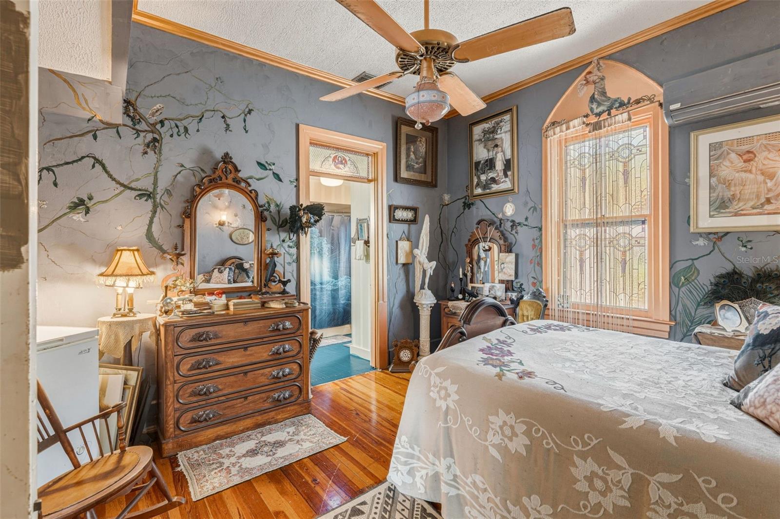 Image 23 of 45 For 223 Monroe Avenue