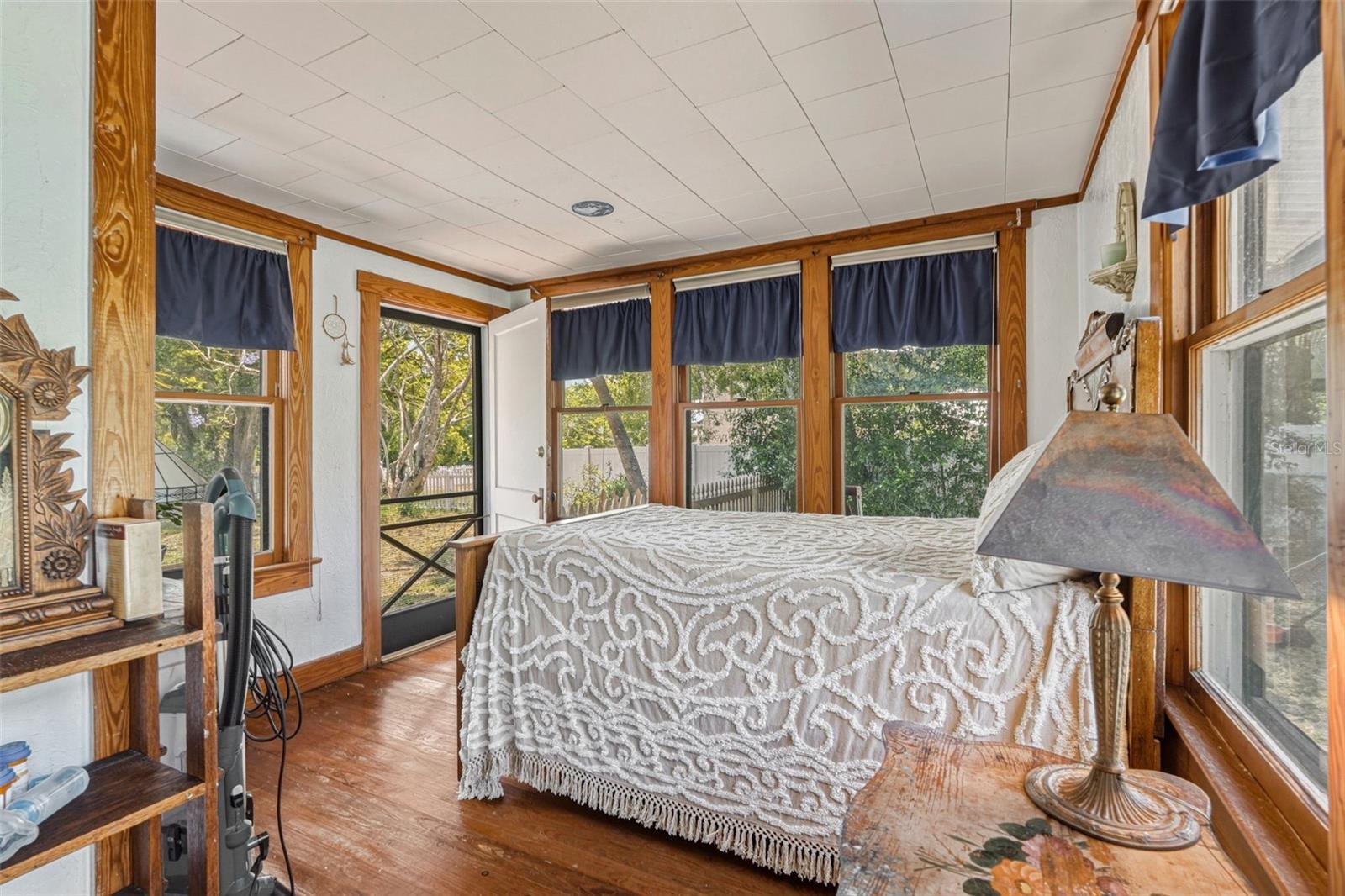 Image 29 of 45 For 223 Monroe Avenue