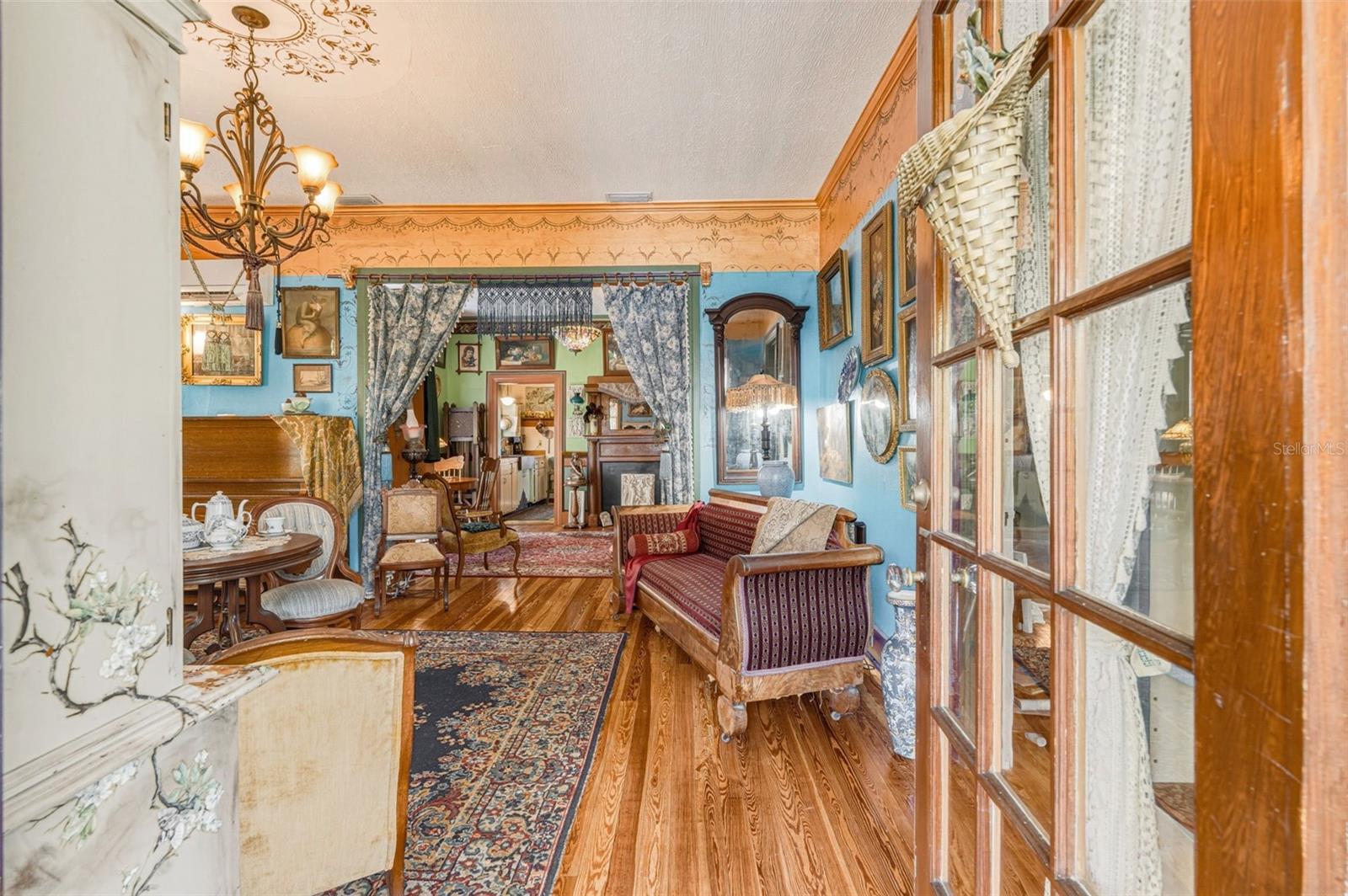 Image 6 of 45 For 223 Monroe Avenue