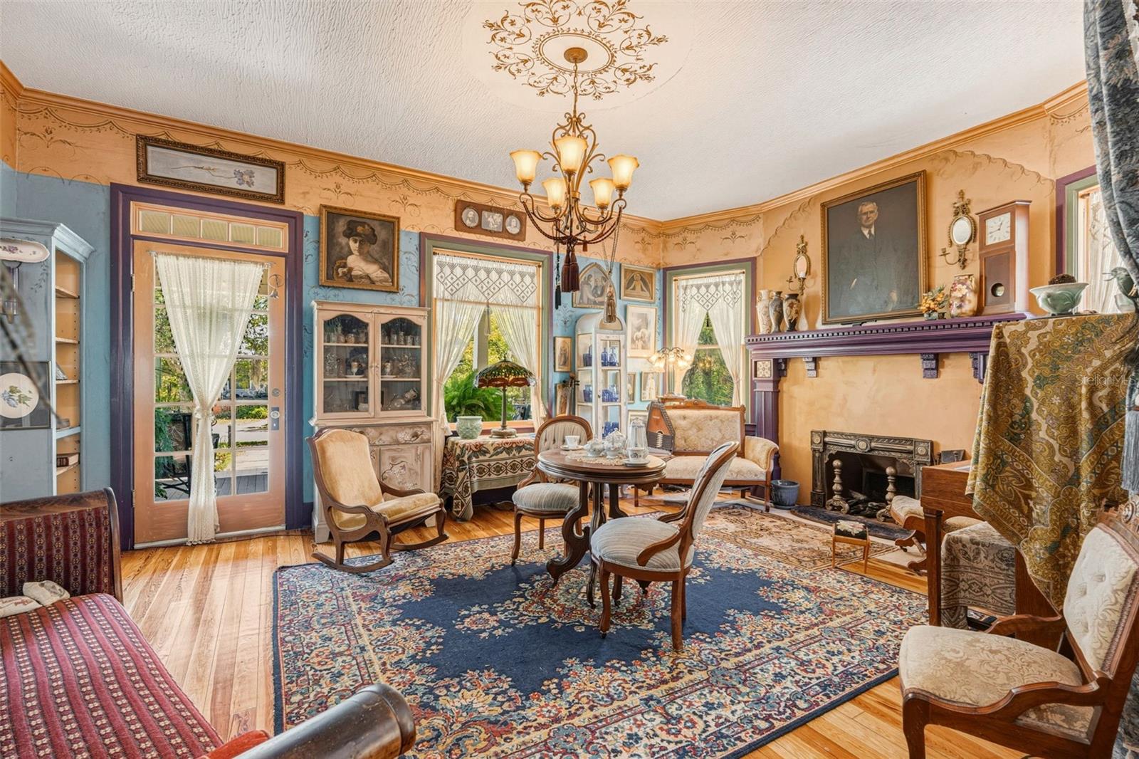 Image 9 of 45 For 223 Monroe Avenue