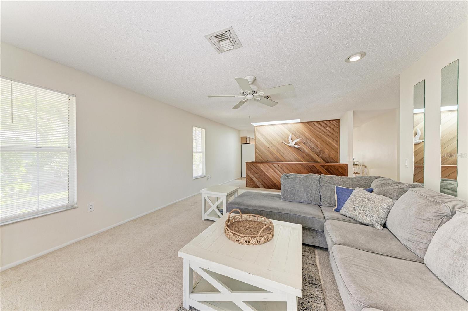 Image 12 of 50 For 517 Spring Avenue