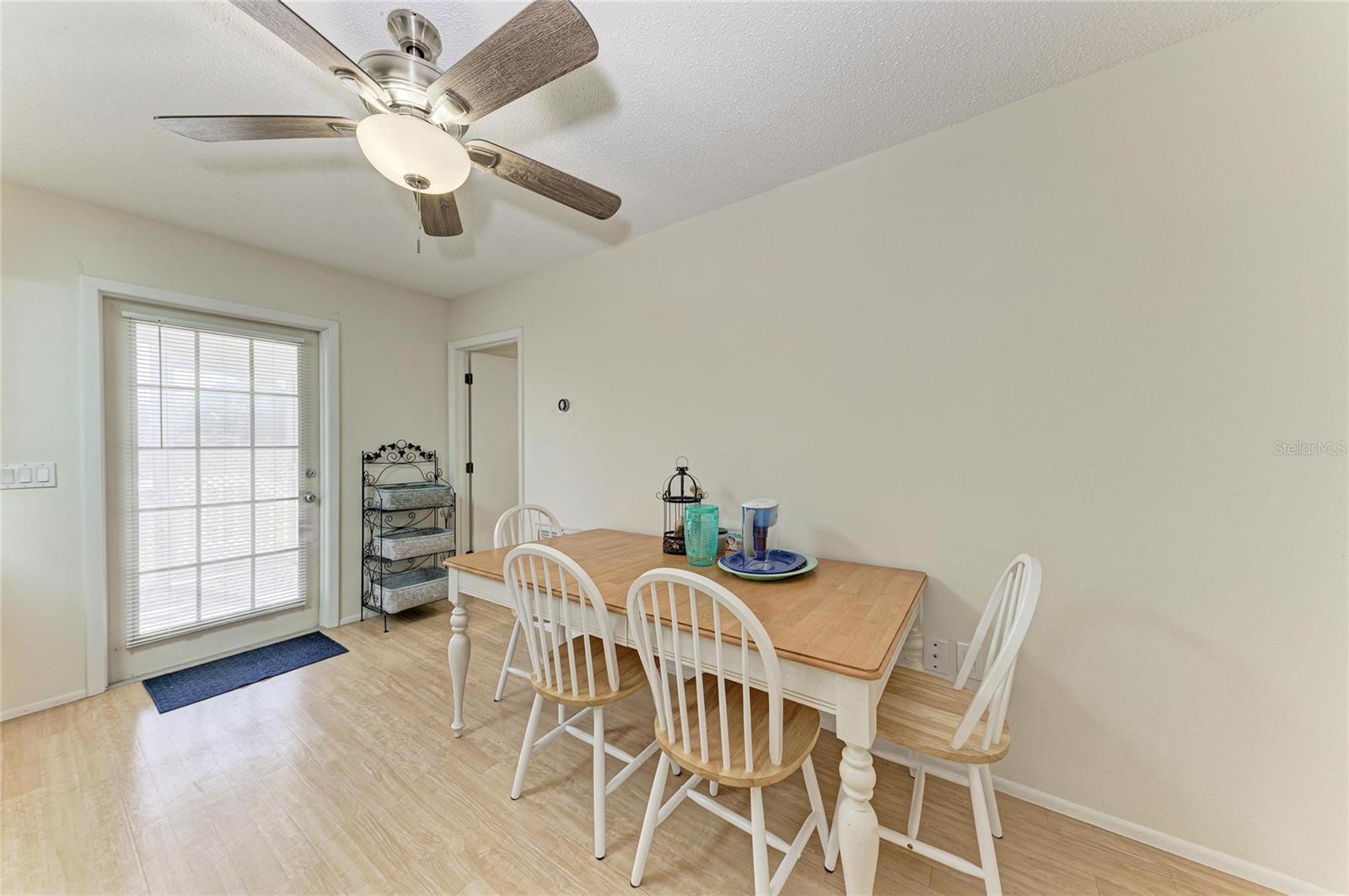 Image 19 of 50 For 517 Spring Avenue