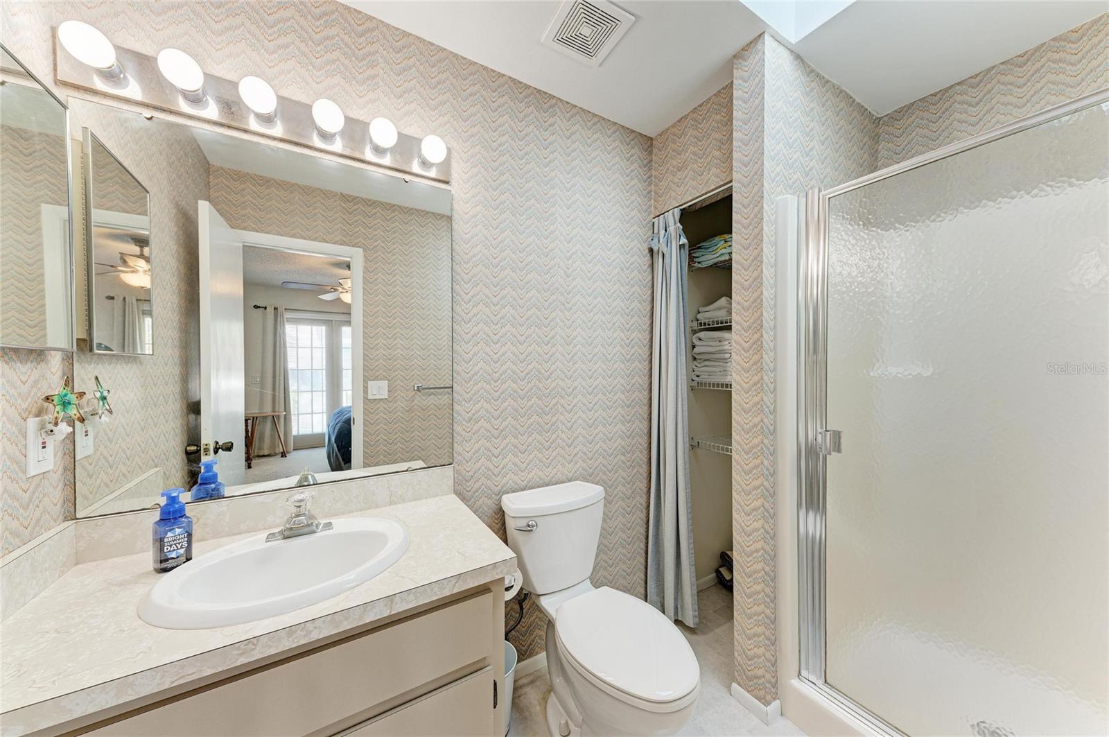 Image 23 of 50 For 517 Spring Avenue