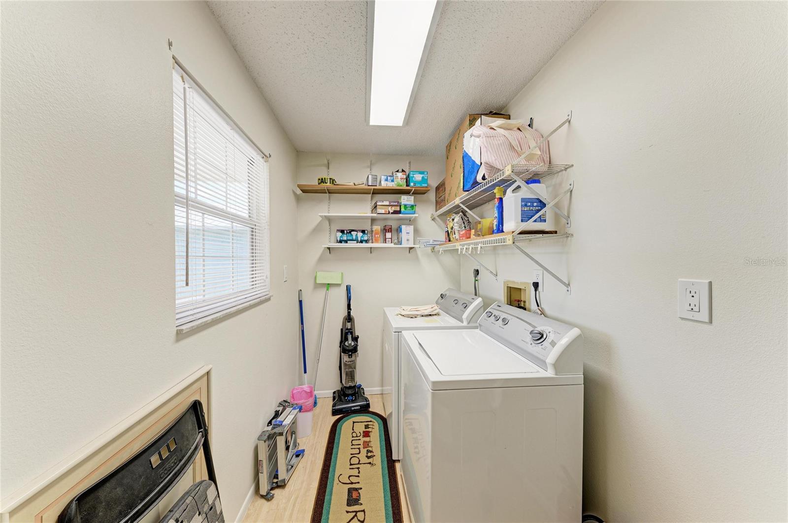 Image 28 of 50 For 517 Spring Avenue