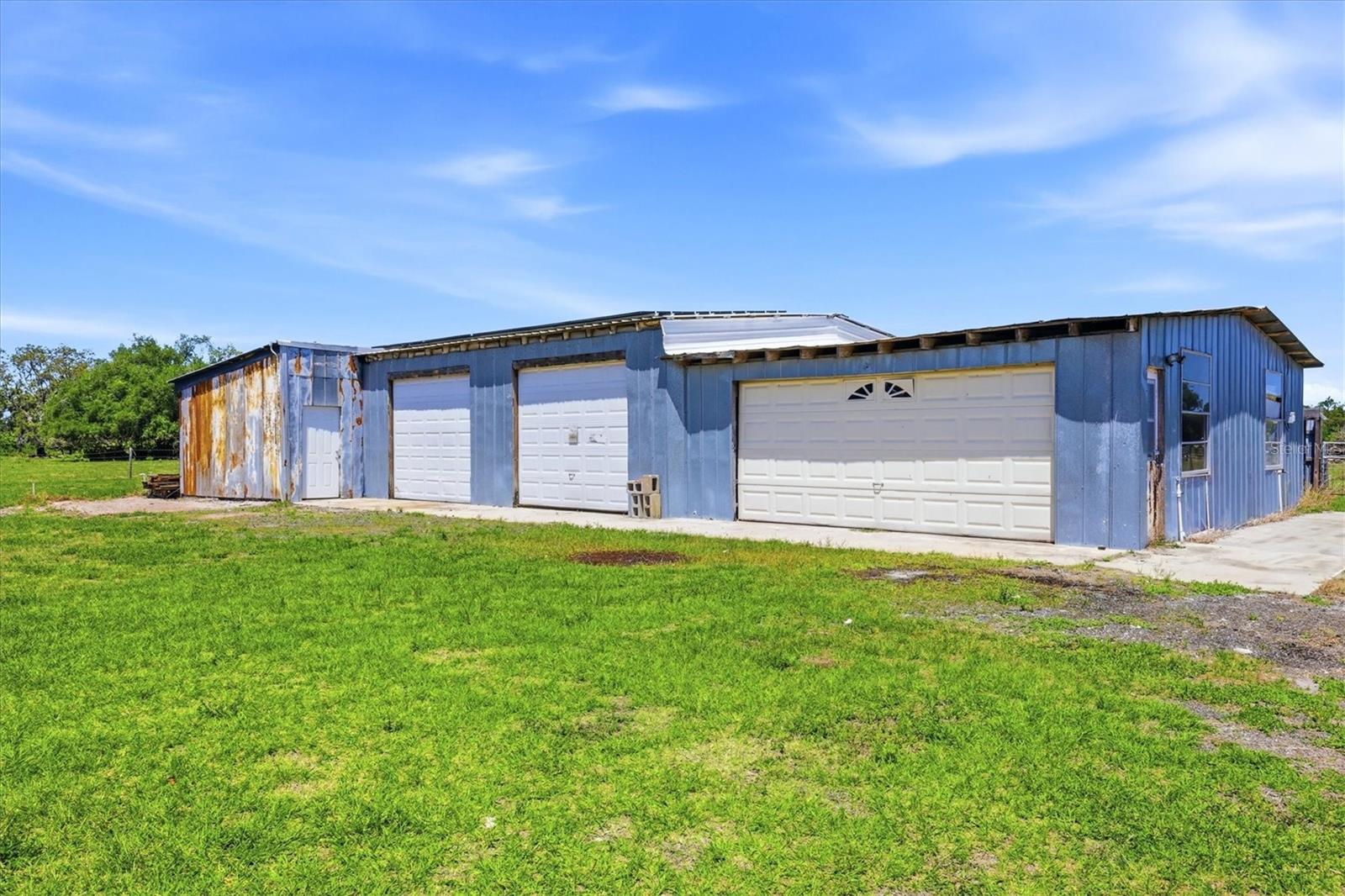 Image 37 of 49 For 30981 Singletary Road