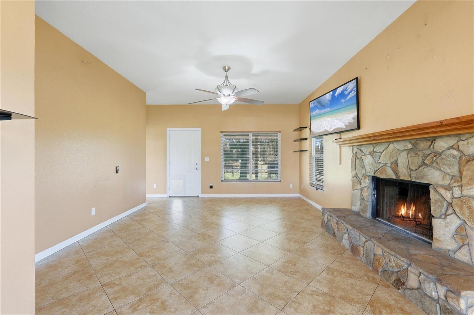 Image 4 of 49 For 30981 Singletary Road