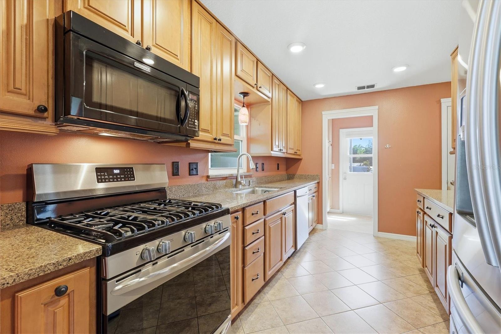 Image 9 of 49 For 30981 Singletary Road