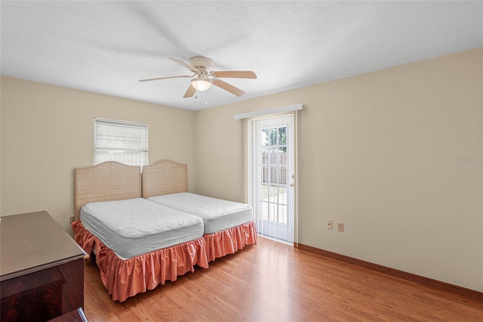 Image 11 of 41 For 1036 Hope Street