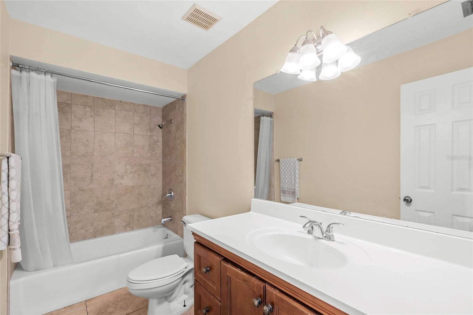 Image 15 of 41 For 1036 Hope Street