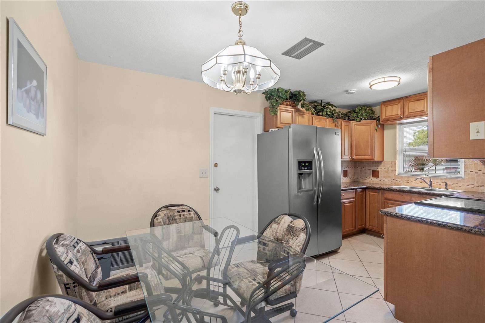 Image 7 of 41 For 1036 Hope Street