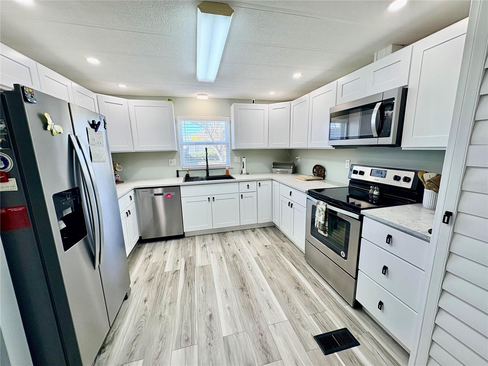 Image 7 of 29 For 3170 Running Deer Drive