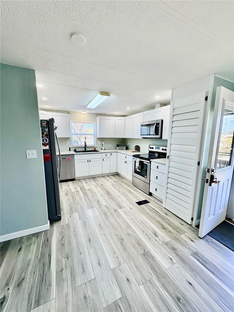 Image 8 of 29 For 3170 Running Deer Drive