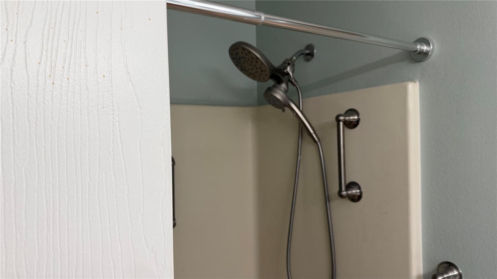 Image 14 of 14 For 17437 82nd Albemarle Avenue