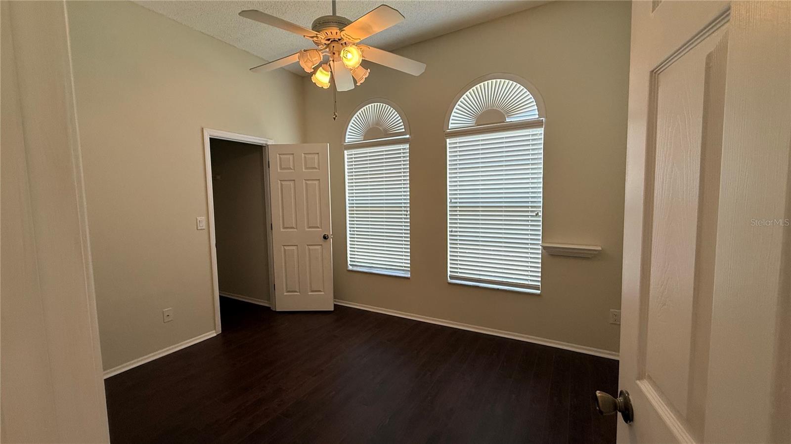 Image 14 of 32 For 5115 51st Lane W