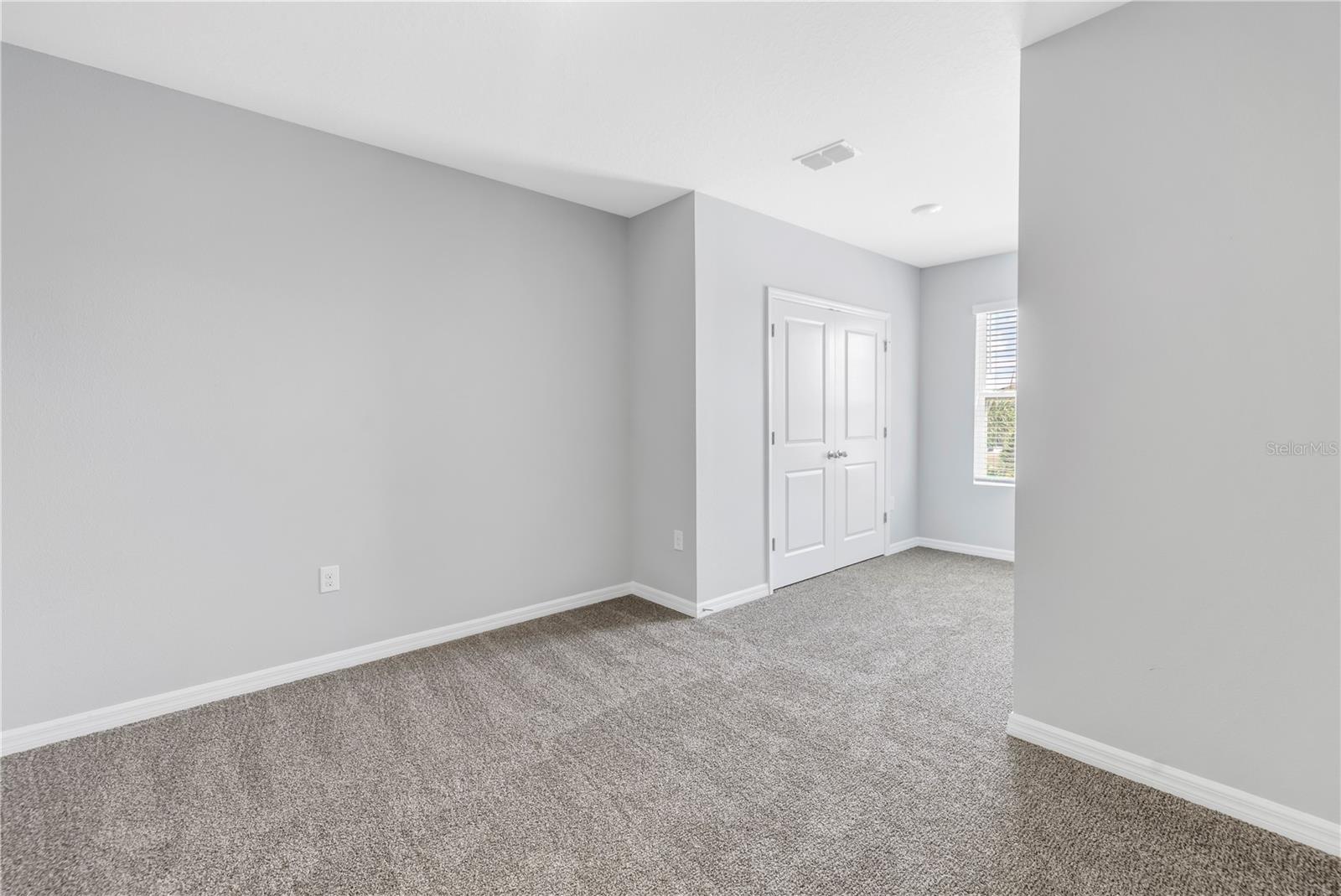 Image 28 of 55 For 8685 Daydream Street