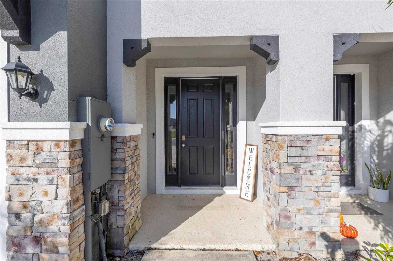 Image 3 of 55 For 8685 Daydream Street