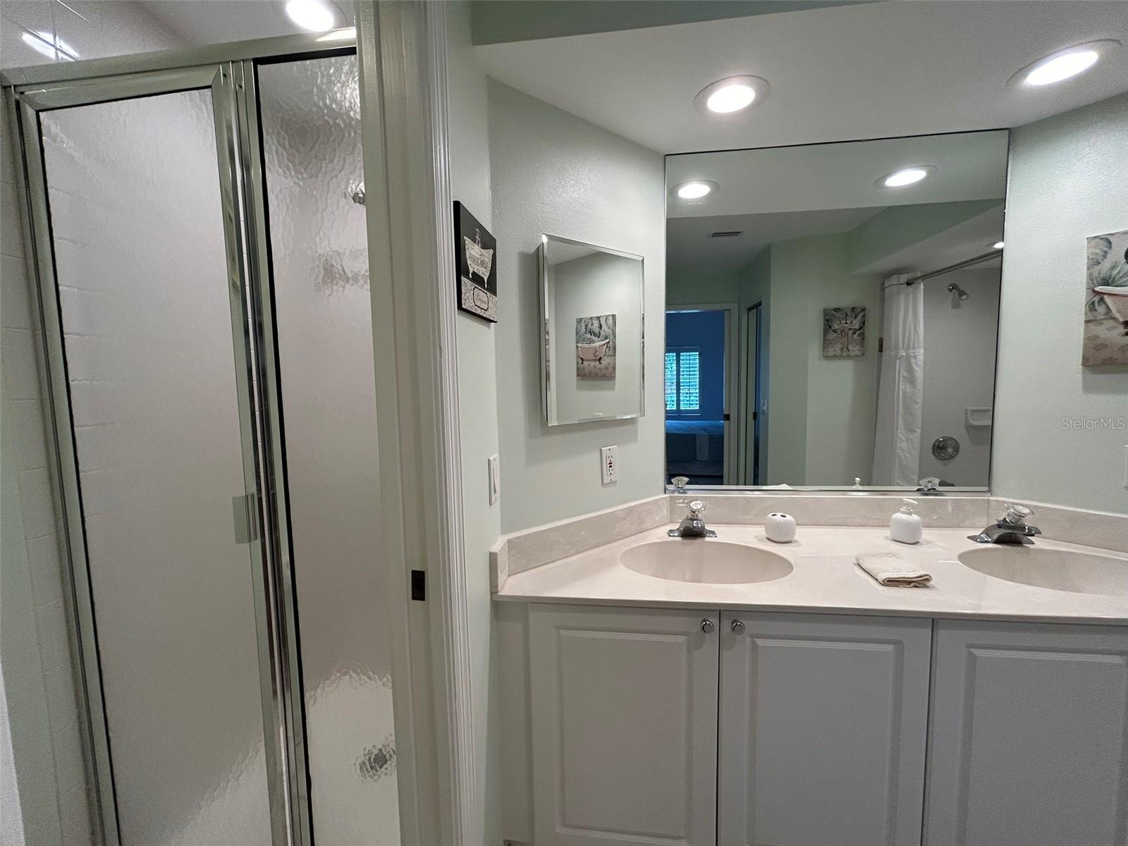 Image 25 of 32 For 3605 54th Drive W 203