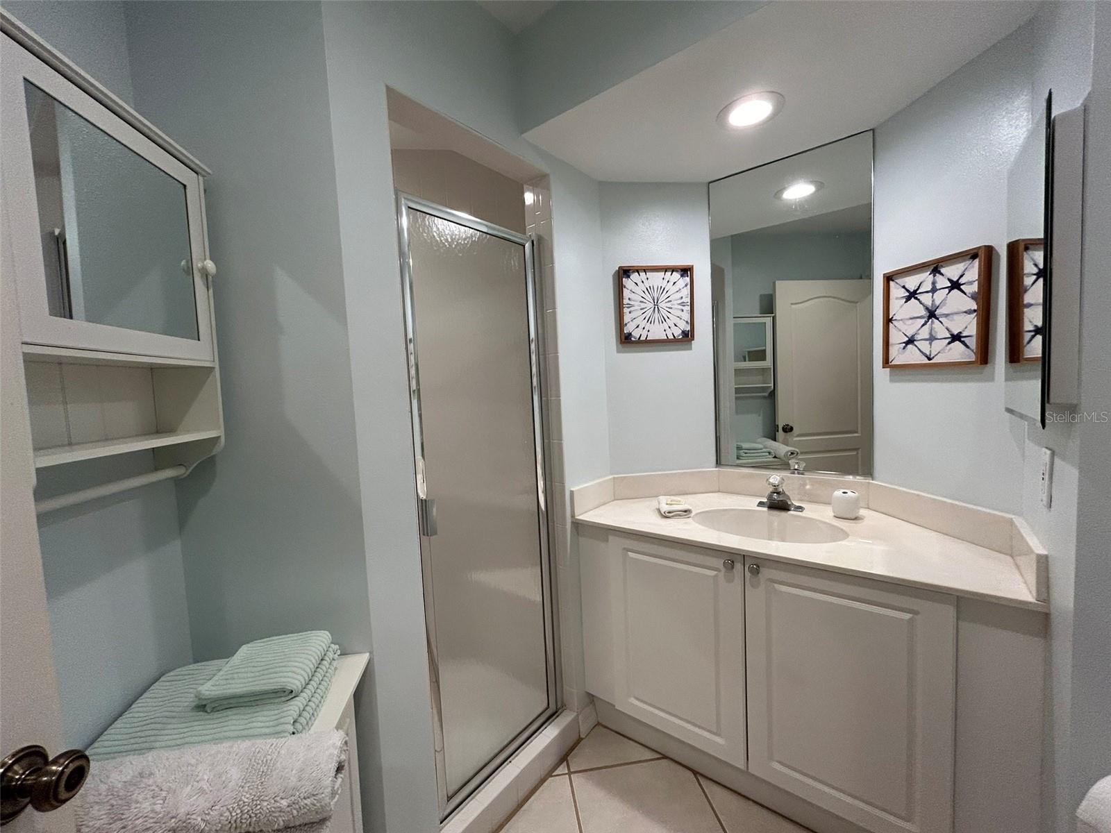 Image 26 of 32 For 3605 54th Drive W 203