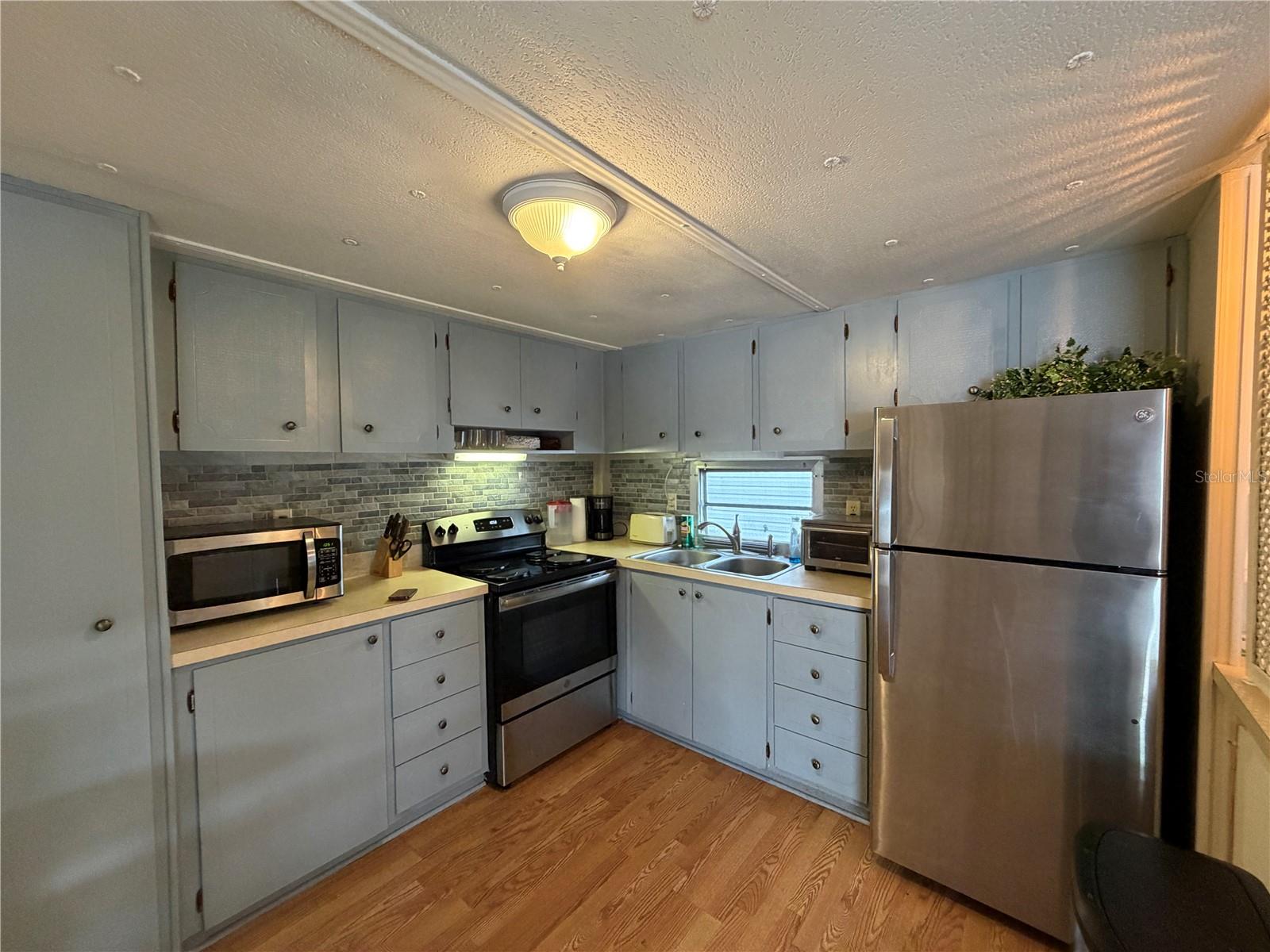 Image 11 of 21 For 4108 10th Street Court E