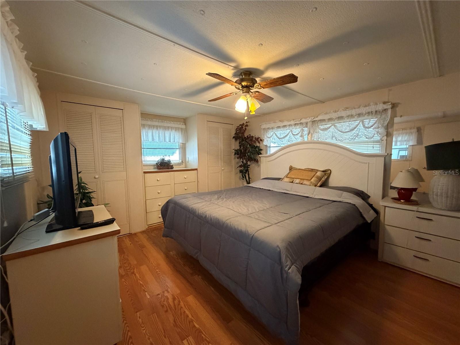 Image 5 of 21 For 4108 10th Street Court E