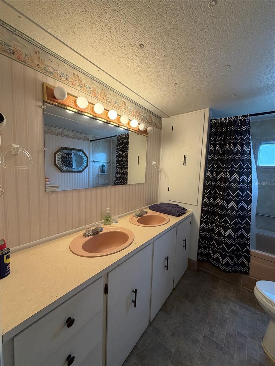 Image 9 of 21 For 4108 10th Street Court E