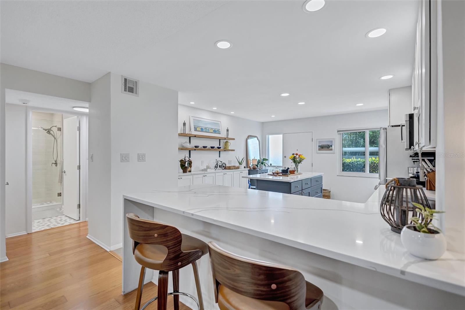 Image 12 of 47 For 1600 1st Avenue W 102a