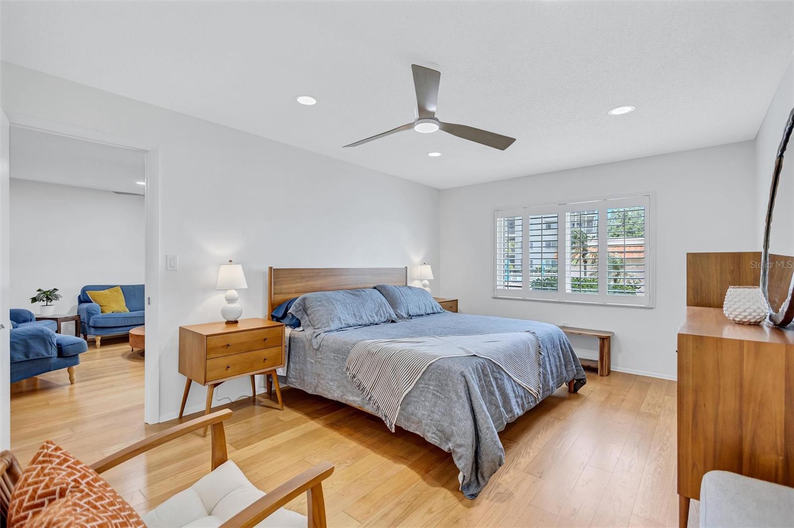 Image 23 of 47 For 1600 1st Avenue W 102a