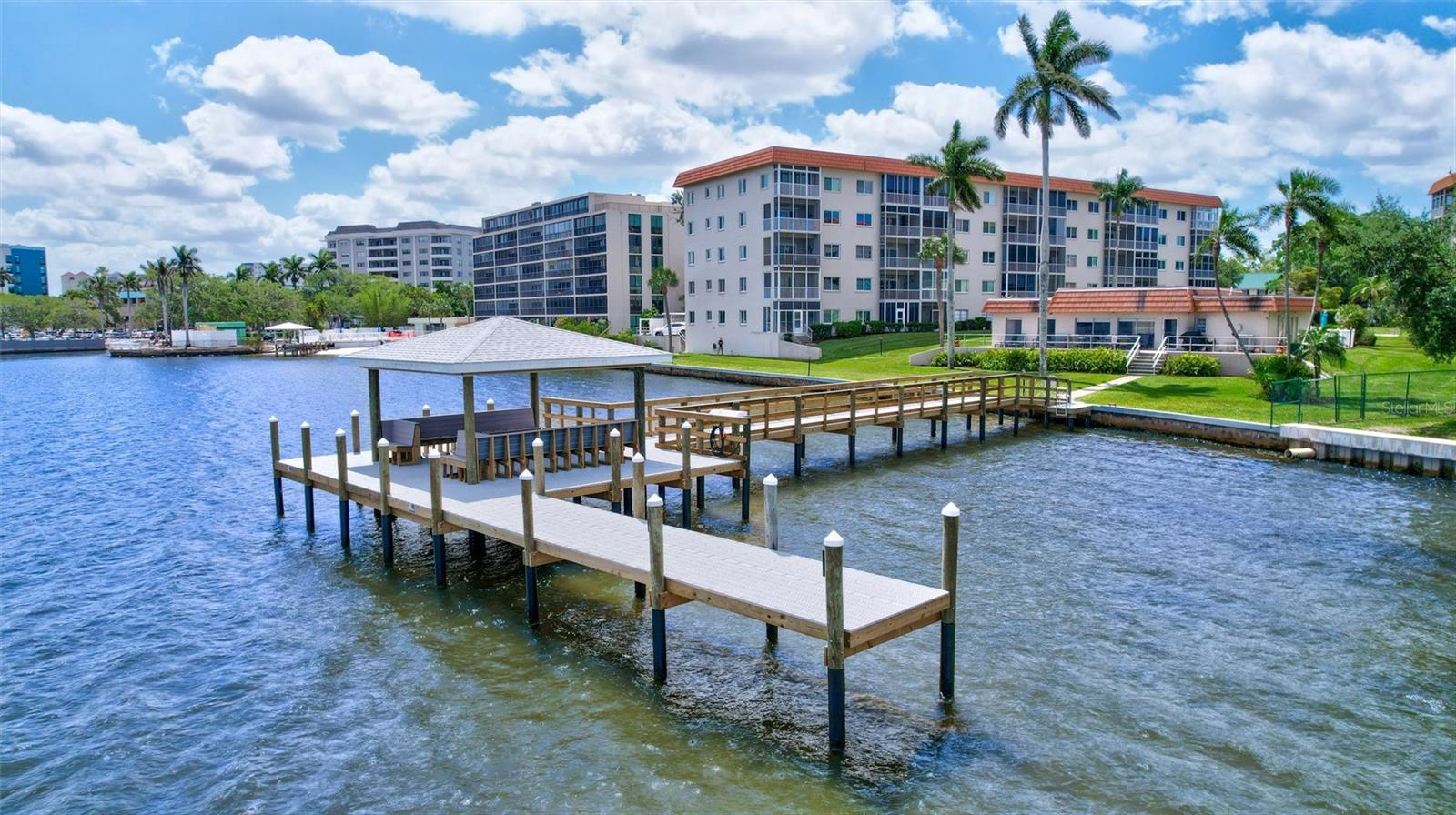 Image 36 of 47 For 1600 1st Avenue W 102a