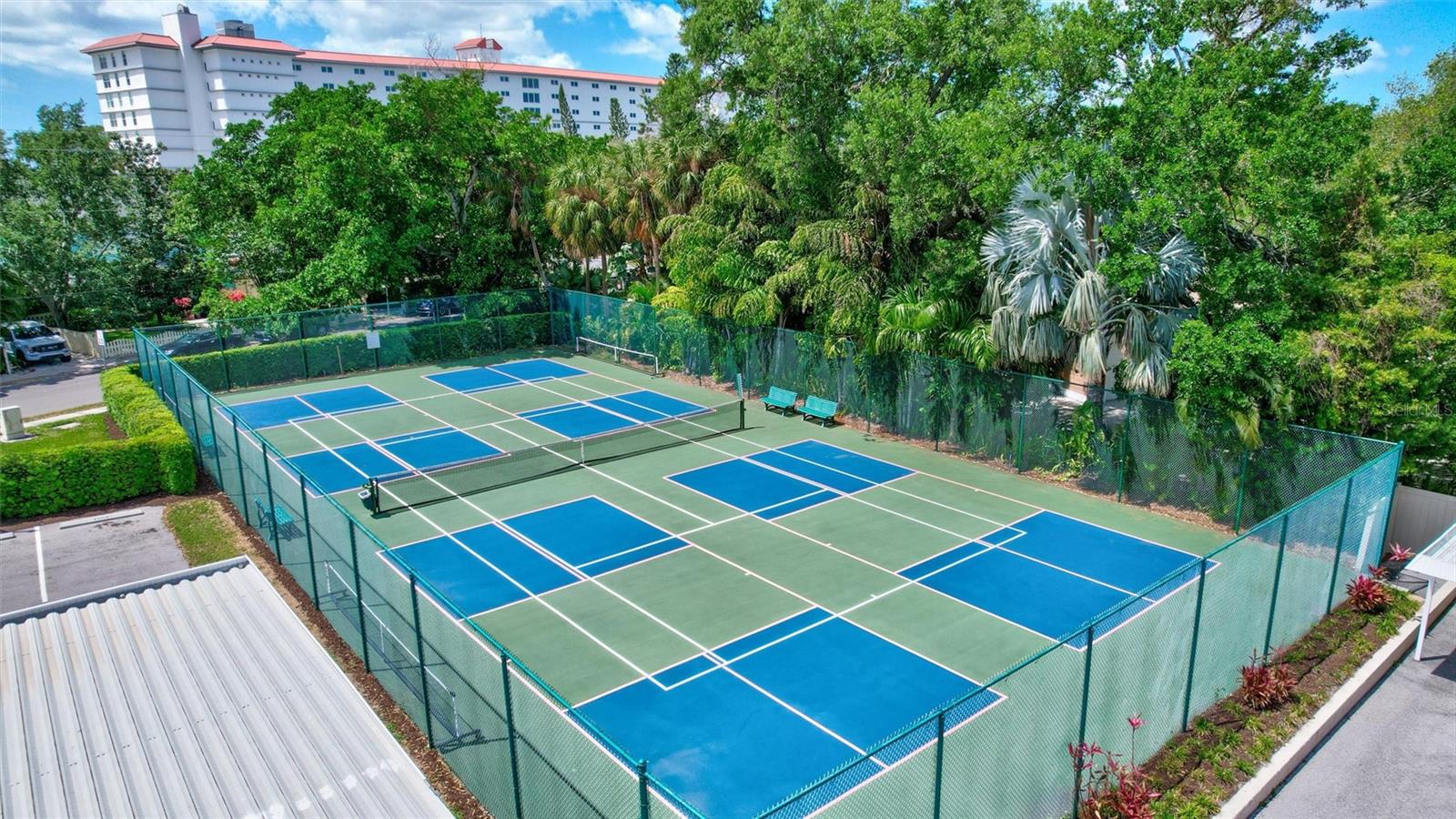 Image 40 of 47 For 1600 1st Avenue W 102a