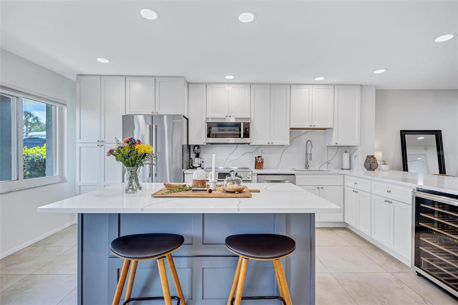 Image 9 of 47 For 1600 1st Avenue W 102a