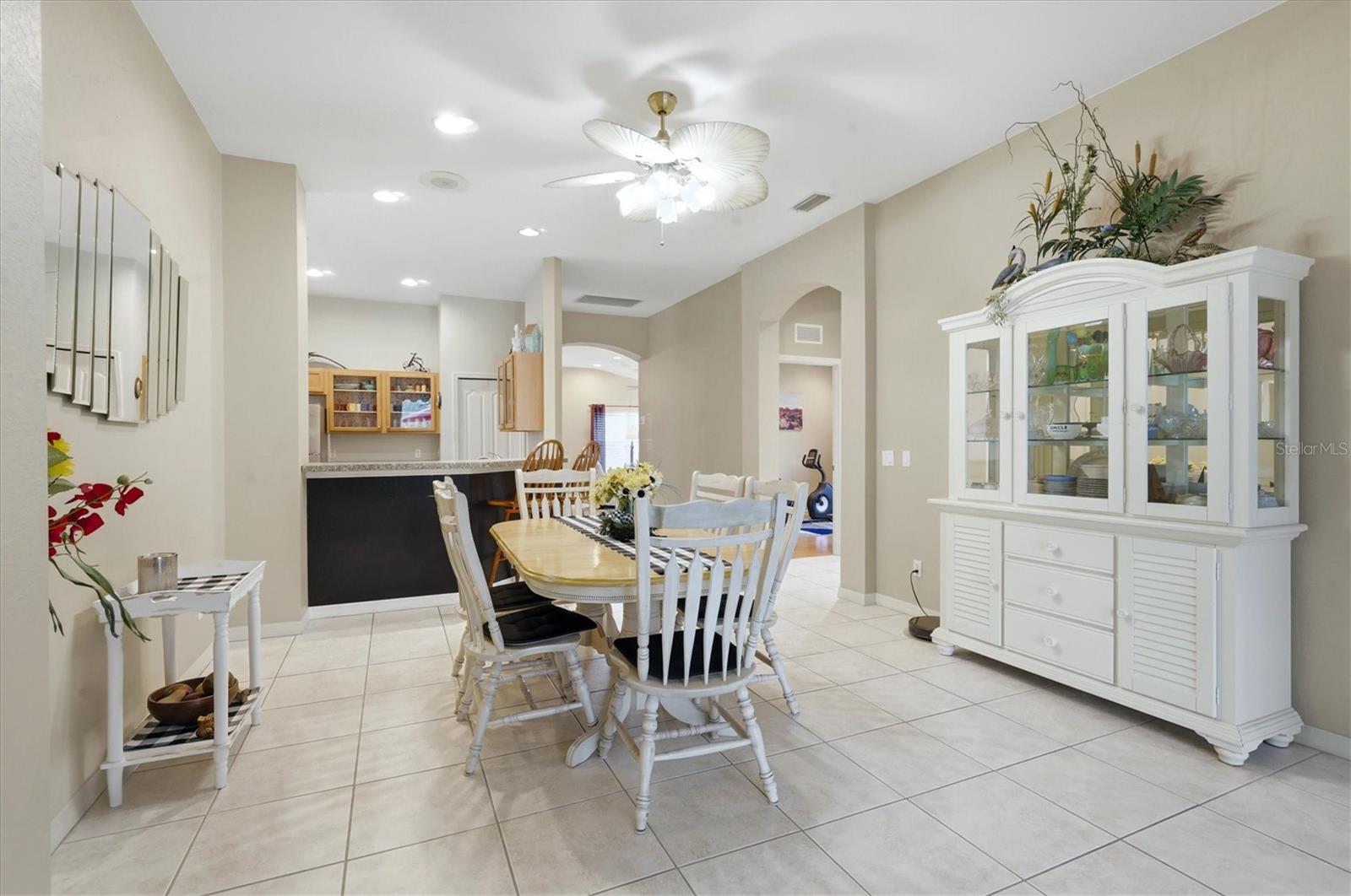 Image 14 of 41 For 1528 Scarlett Avenue