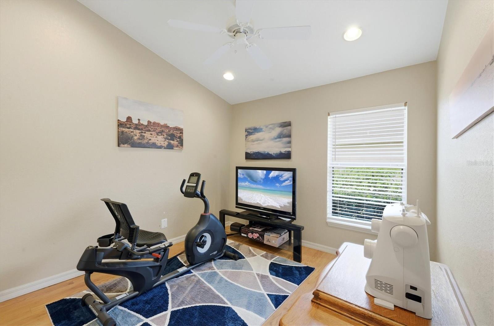 Image 26 of 41 For 1528 Scarlett Avenue