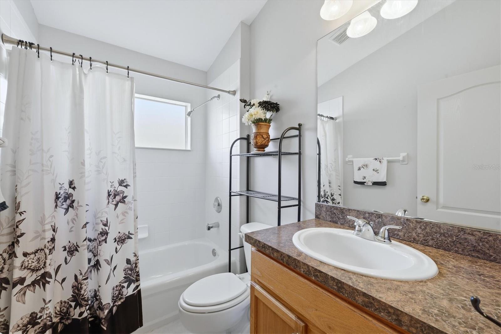 Image 27 of 41 For 1528 Scarlett Avenue