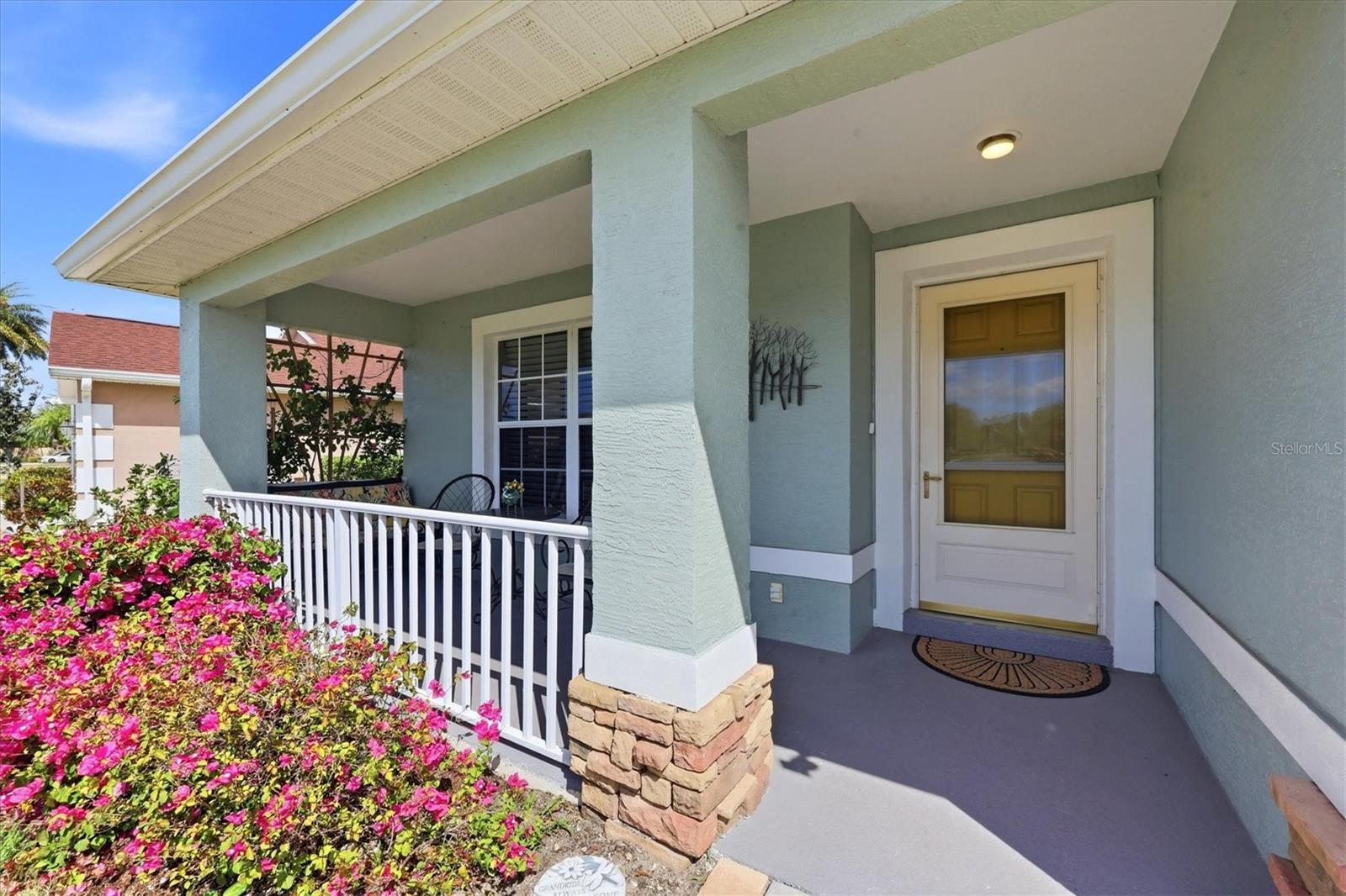 Image 6 of 41 For 1528 Scarlett Avenue