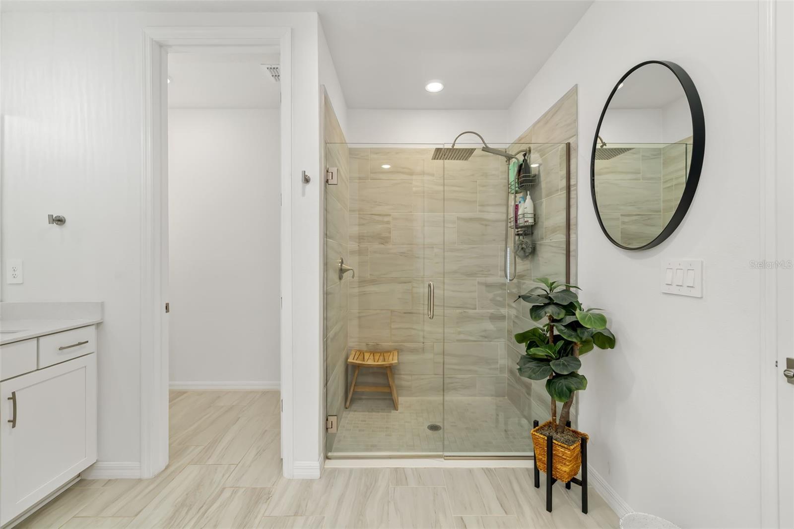 Image 14 of 49 For 14086 Ginnie Springs Way