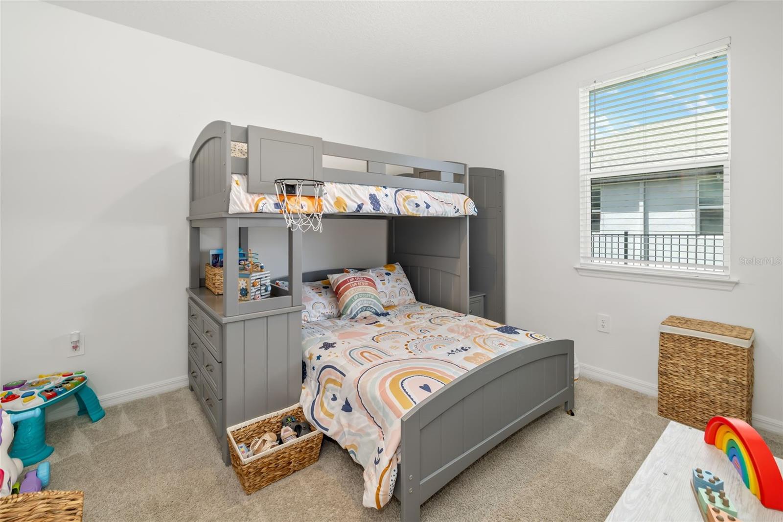 Image 16 of 49 For 14086 Ginnie Springs Way