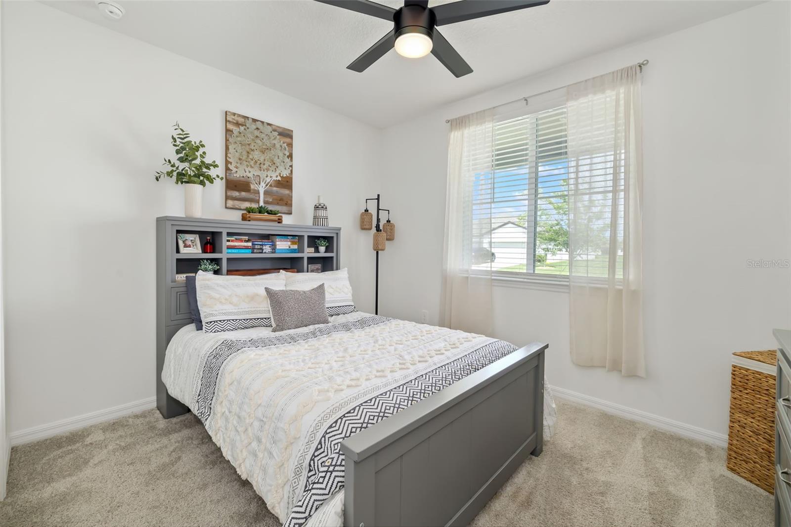 Image 19 of 49 For 14086 Ginnie Springs Way