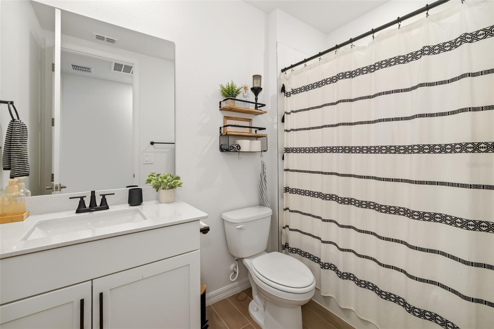 Image 21 of 49 For 14086 Ginnie Springs Way