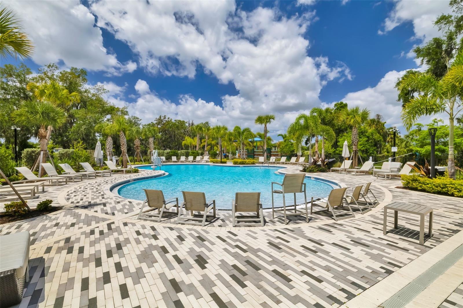 Image 39 of 49 For 14086 Ginnie Springs Way